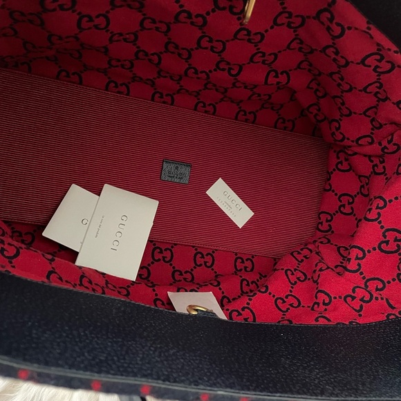 AUTHENTIC New with tag Gucci large GG tote blue and red. - Picture 4 of 5
